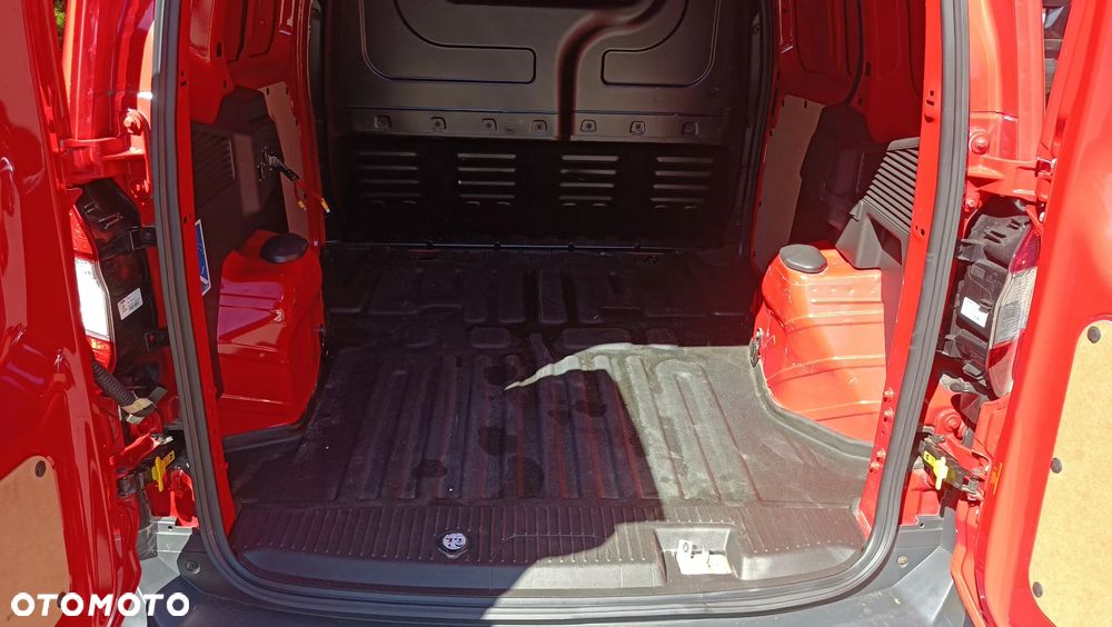 Ford TRANSIT COURIER - 11