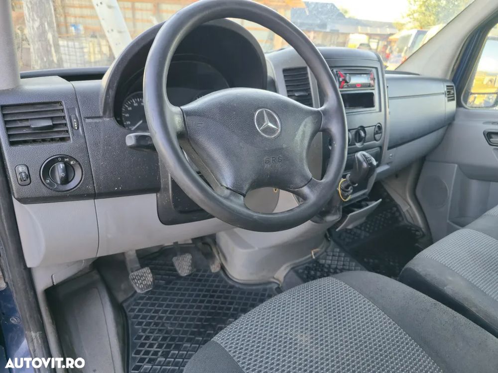 Mercedes-Benz Sprinter - 5