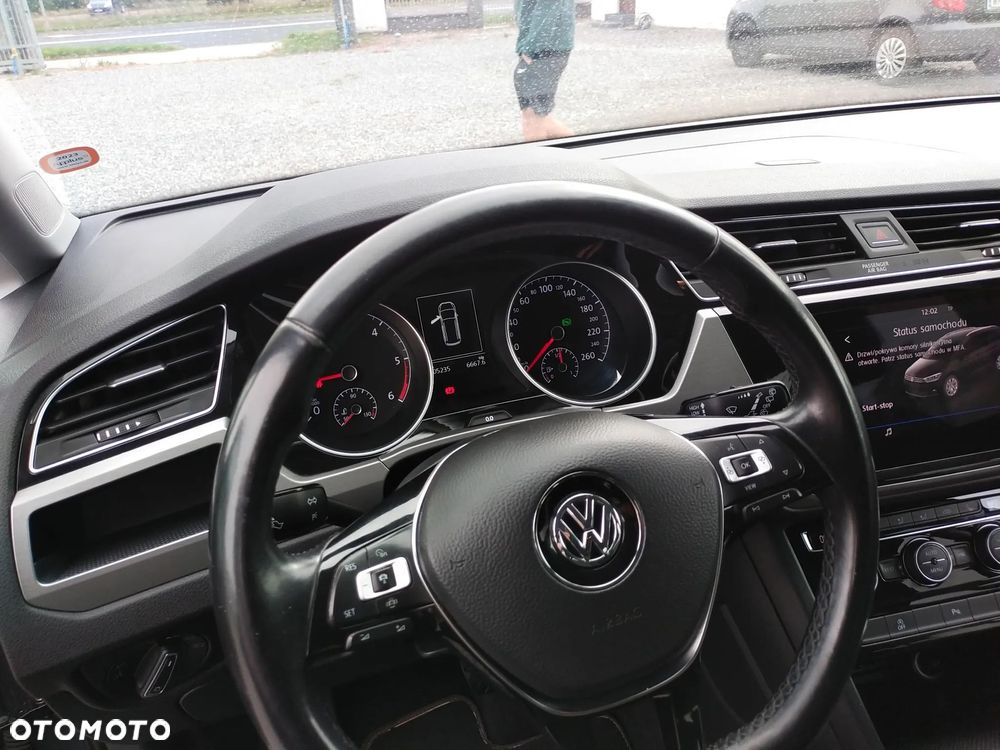 Volkswagen Touran 2.0 TDI BMT Comfortline Plus DSG - 8