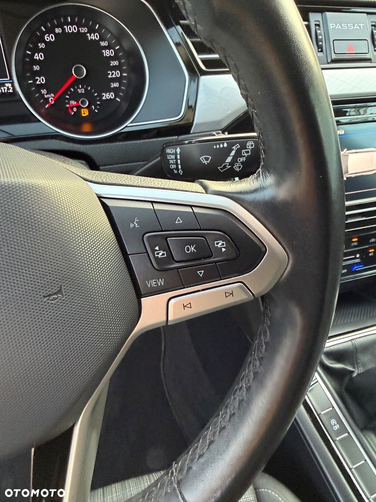 Volkswagen Passat 1.5 TSI EVO Business - 12