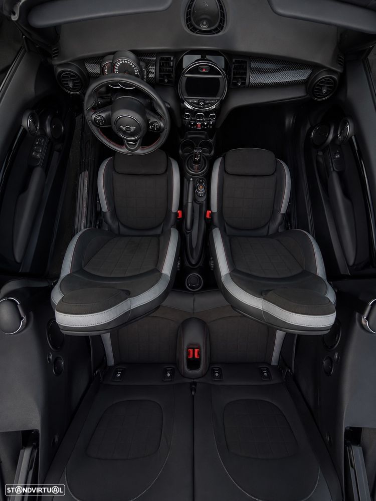 MINI Cabrio John Cooper Works Auto Desportiva - 17