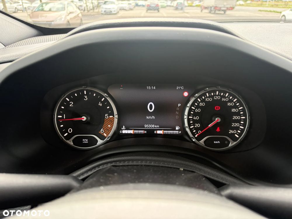 Jeep Renegade - 16