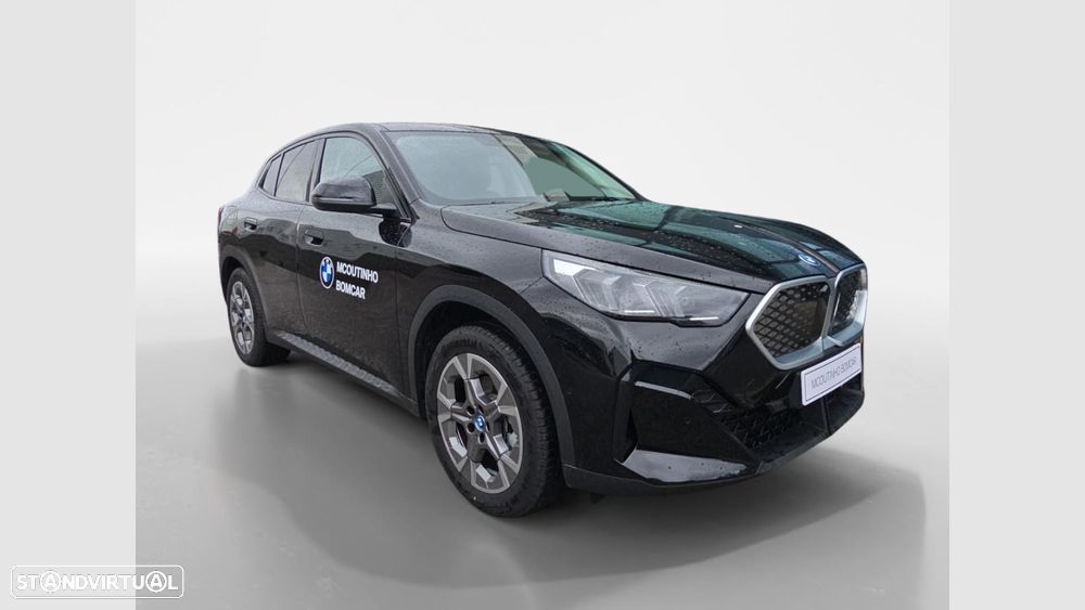 BMW ix2 eDrive20 - 2