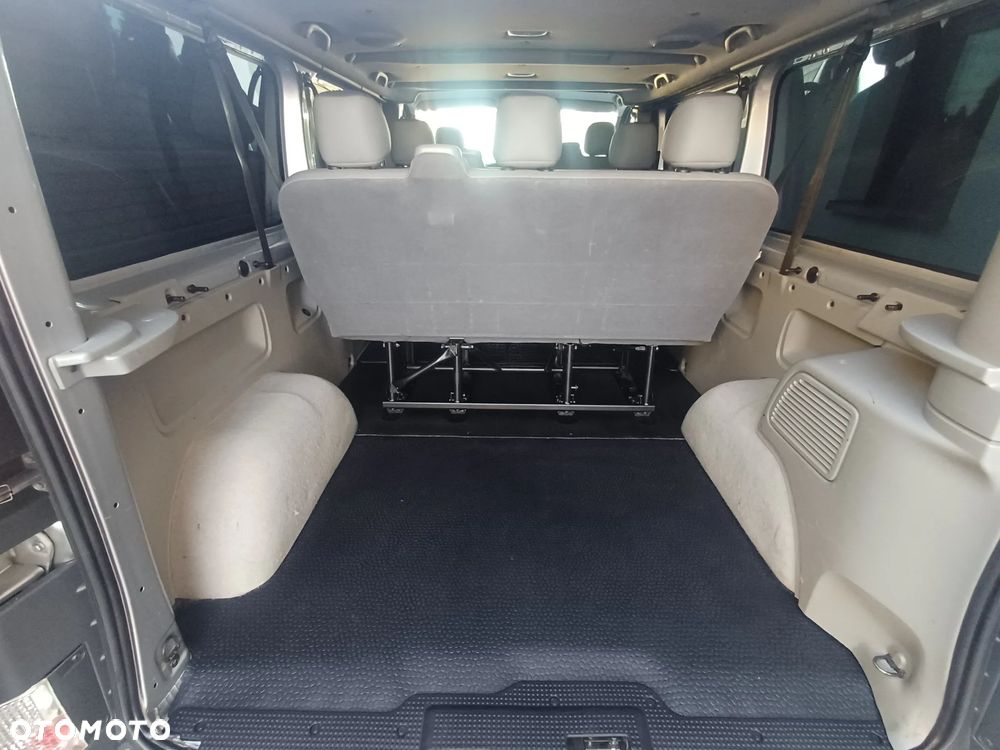 Renault Trafic - 28
