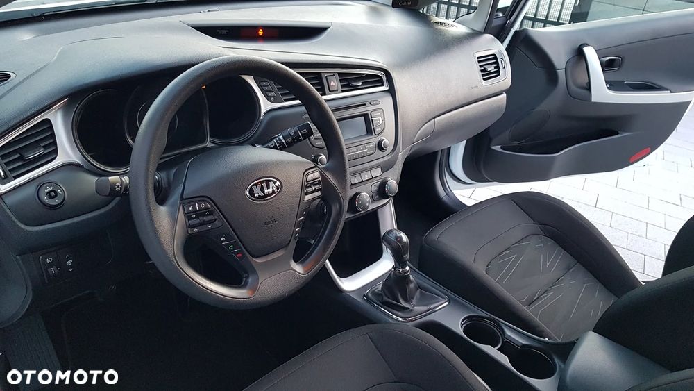 Kia Ceed 1.4 M - 24