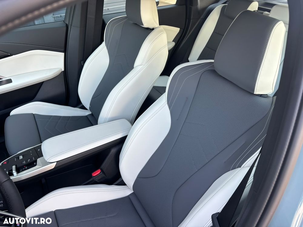 BMW iX1 xDrive30 M Sportpaket - 14