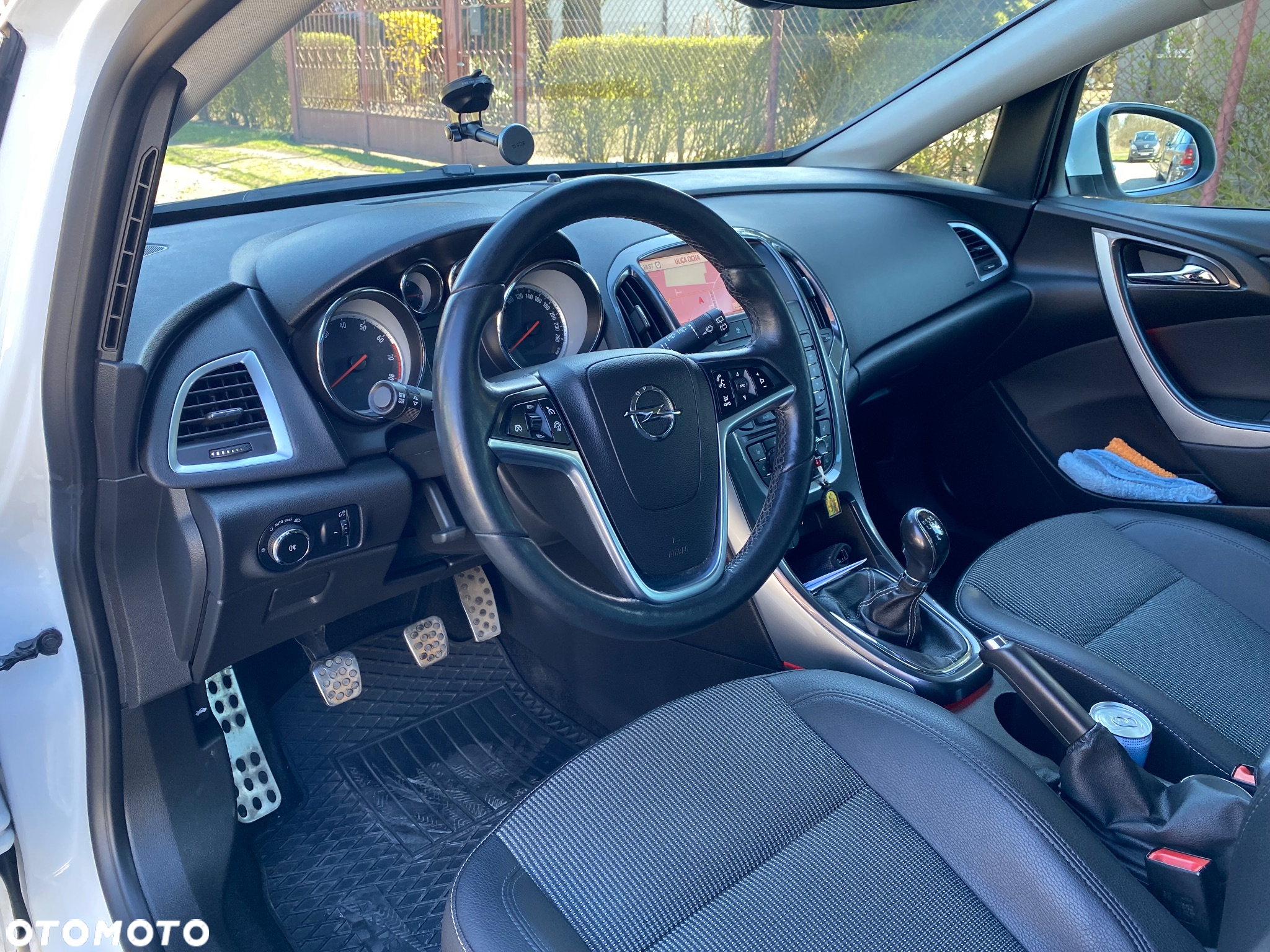 Opel Astra IV 1.4 T Cosmo - 12