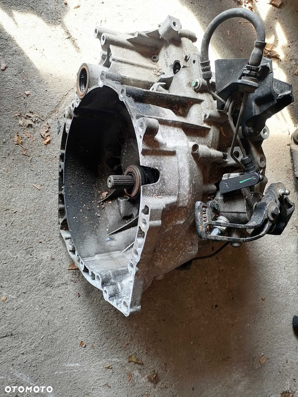 skrzynia biegów volvo v40 ii 2.0 D2 hu3r7002aha