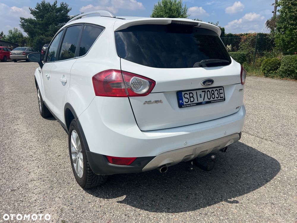Ford Kuga 2.0 TDCi 2x4 Titanium - 9