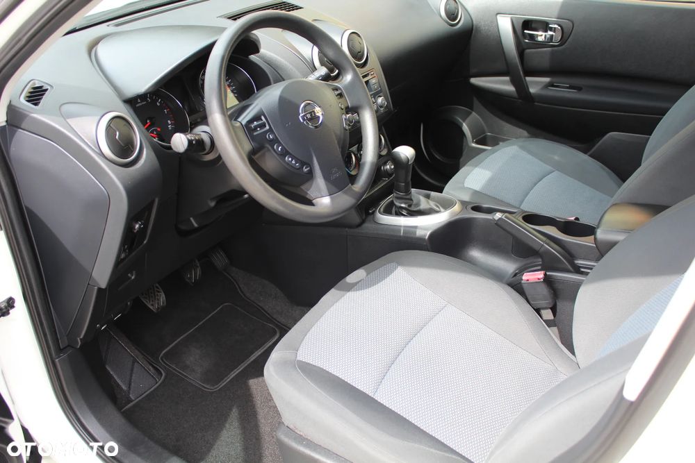 Nissan Qashqai - 15