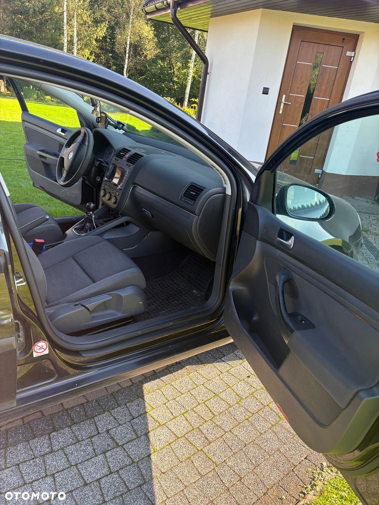 Volkswagen Golf - 14