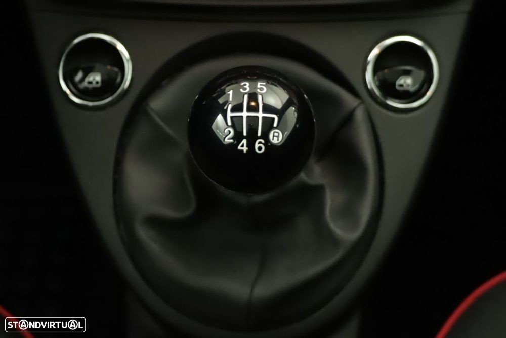 Fiat 500 1.0 Hybrid (RED) - 12