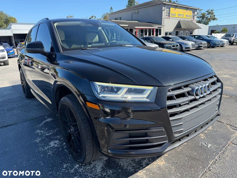 Audi Q5 2.0 TFSI Quattro S tronic design - 2