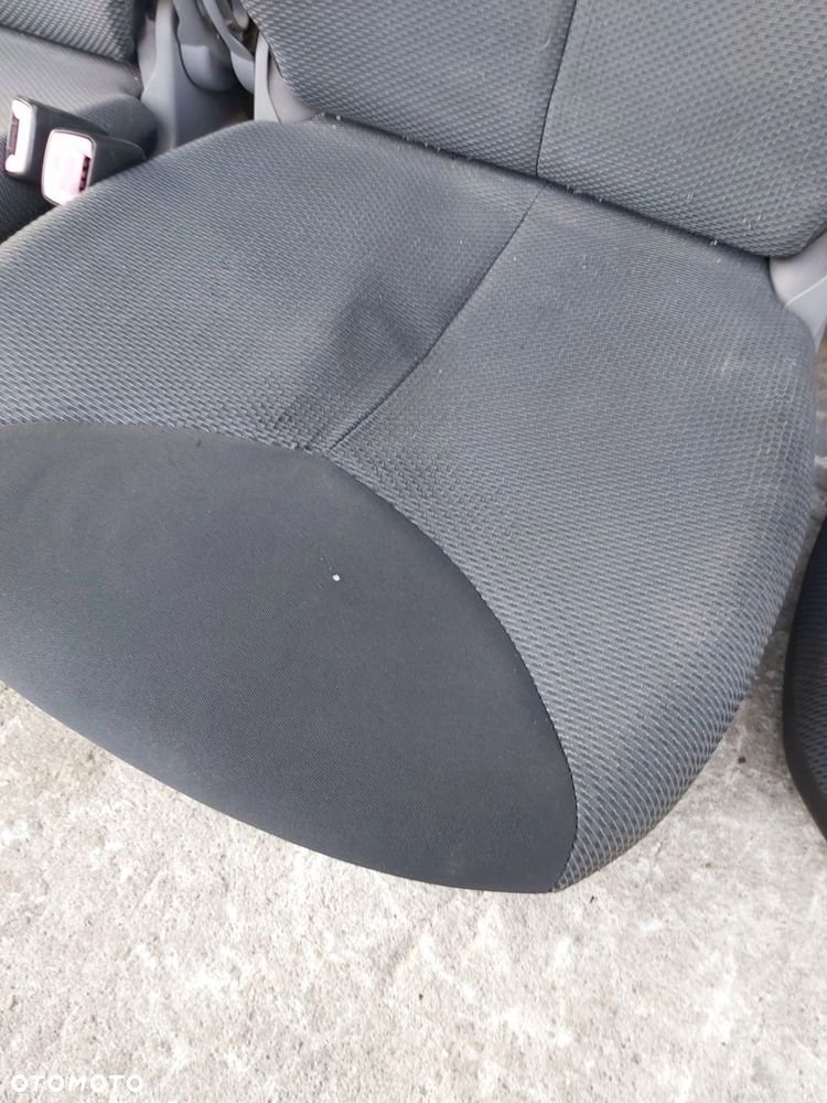 Toyota AYGO I Citroen C1Peugeot 107 FOTEL LEWY PRAWY przód tył kanapa 3D - 4