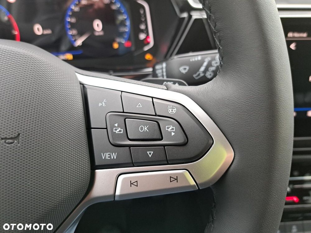 Volkswagen Touran - 29