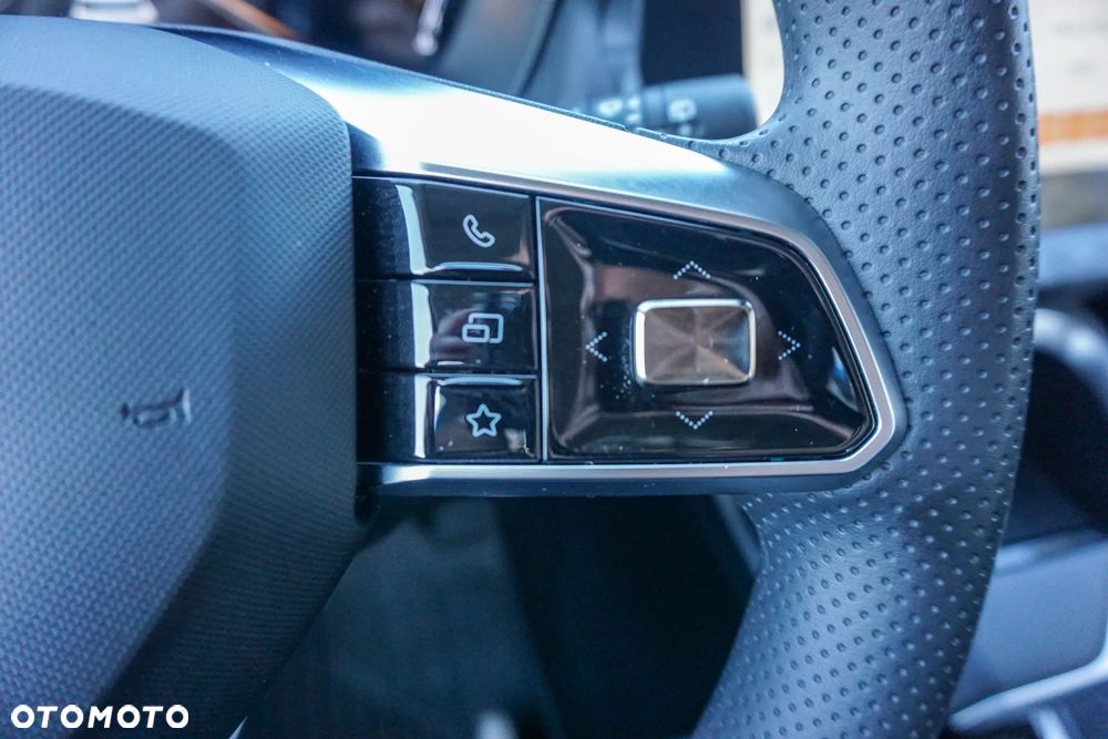 MG ZS 1.5 HEV+ Standard - 12