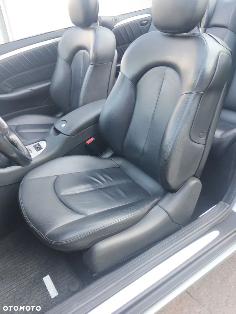 Mercedes-Benz CLK 500 7G-TRONIC Avantgarde - 28
