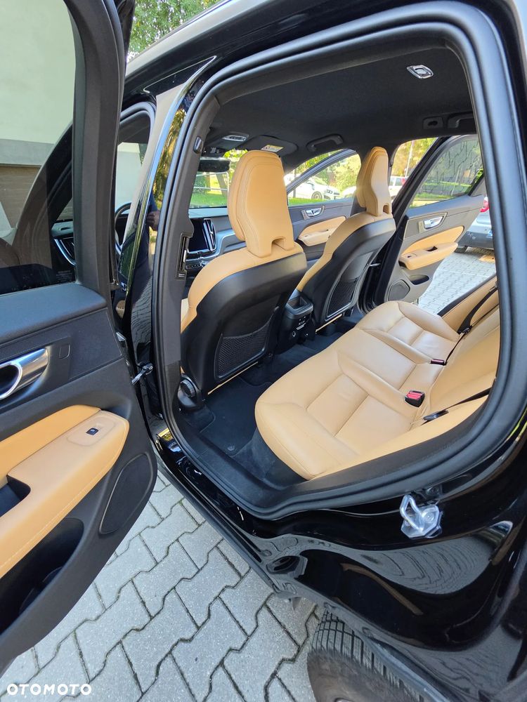 Volvo XC 60 T5 GPF AWD Inscription - 12