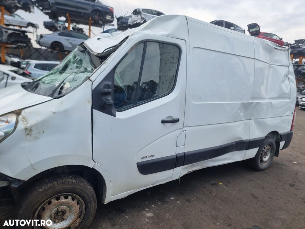 Grila centrala bord 682600025r Renault Master 3 [2010 - 2015] 2.3 dci - 8