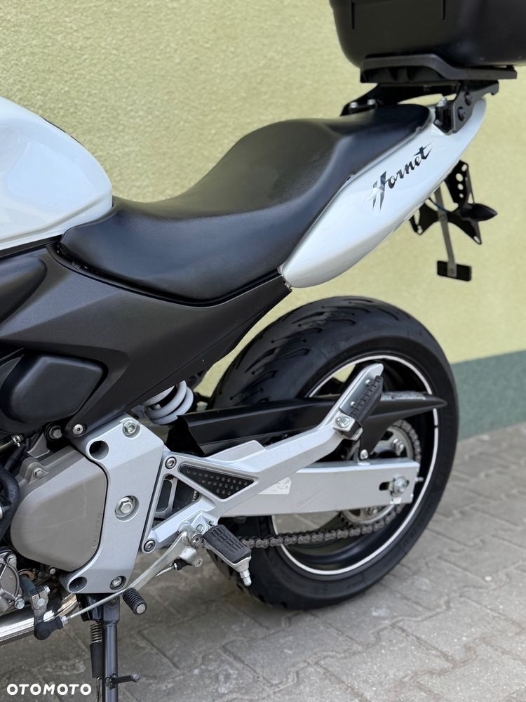 Honda Hornet - 32