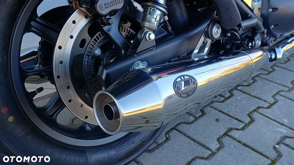 Royal Enfield Super Meteor - 30