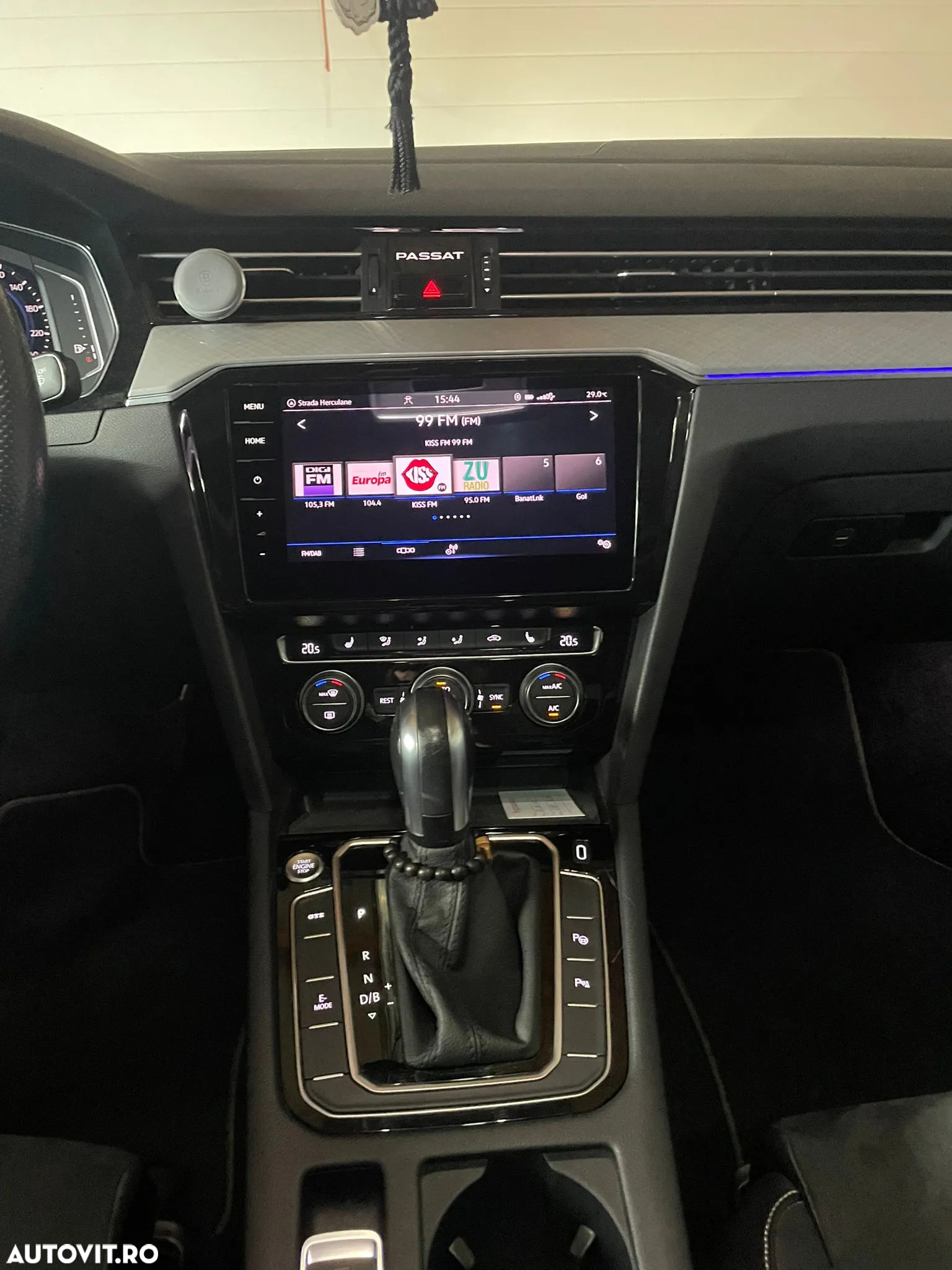 Volkswagen Passat Variant 1.4 TSI ACT DSG Comfortline - 5