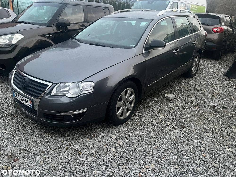 Volkswagen Passat 2.0 TDI DPF BlueMotion Technology Comfortline - 1