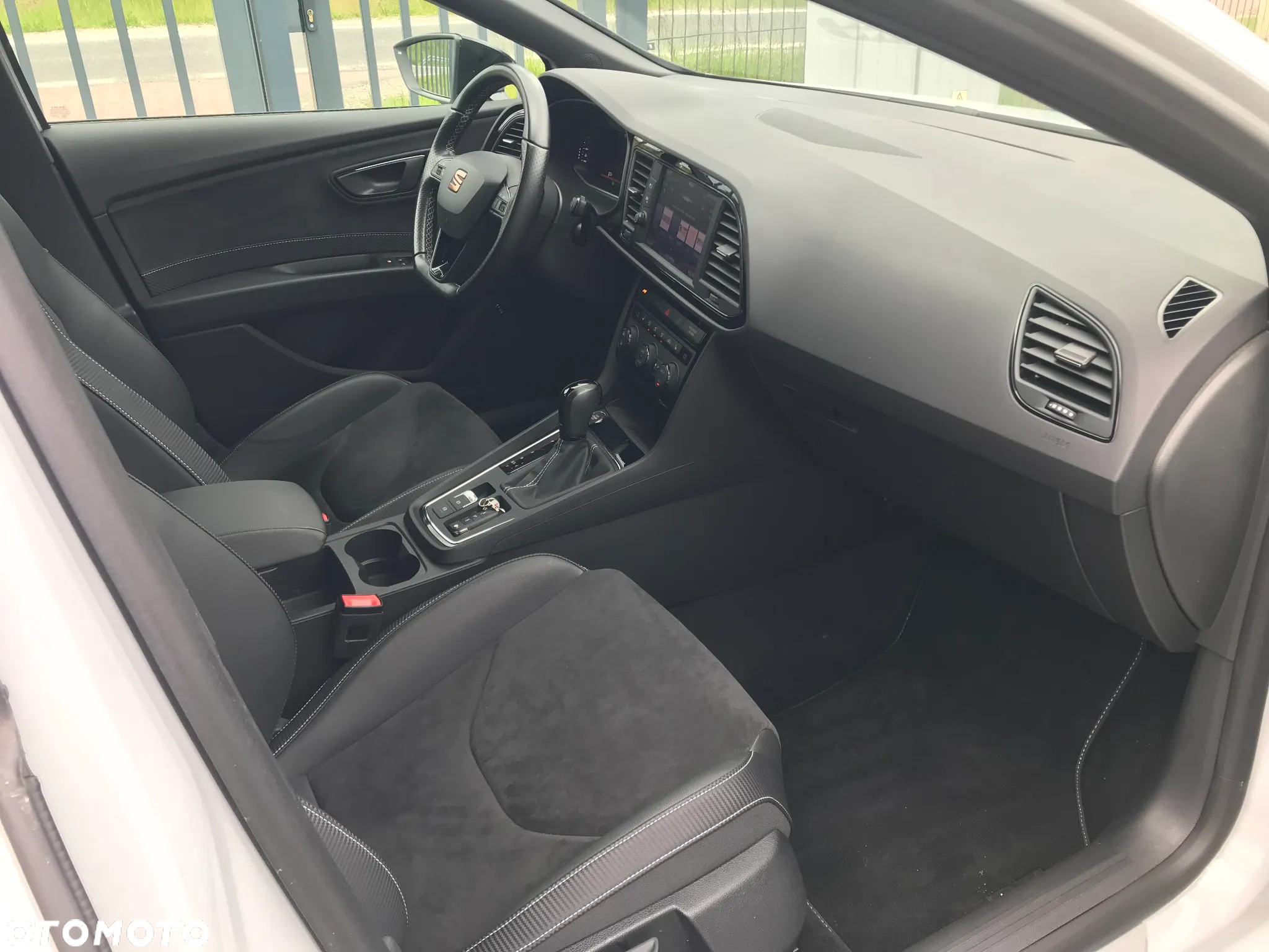 Seat Leon 2.0 TSI Cupra S&S DSG - 11