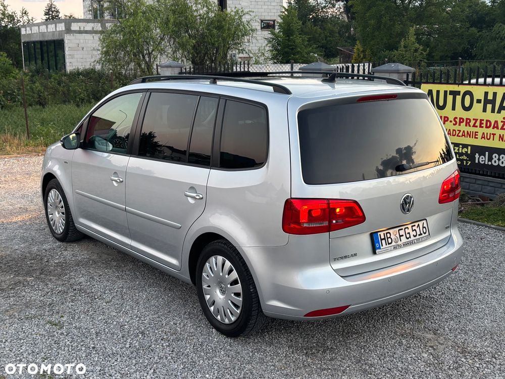 Volkswagen Touran - 21