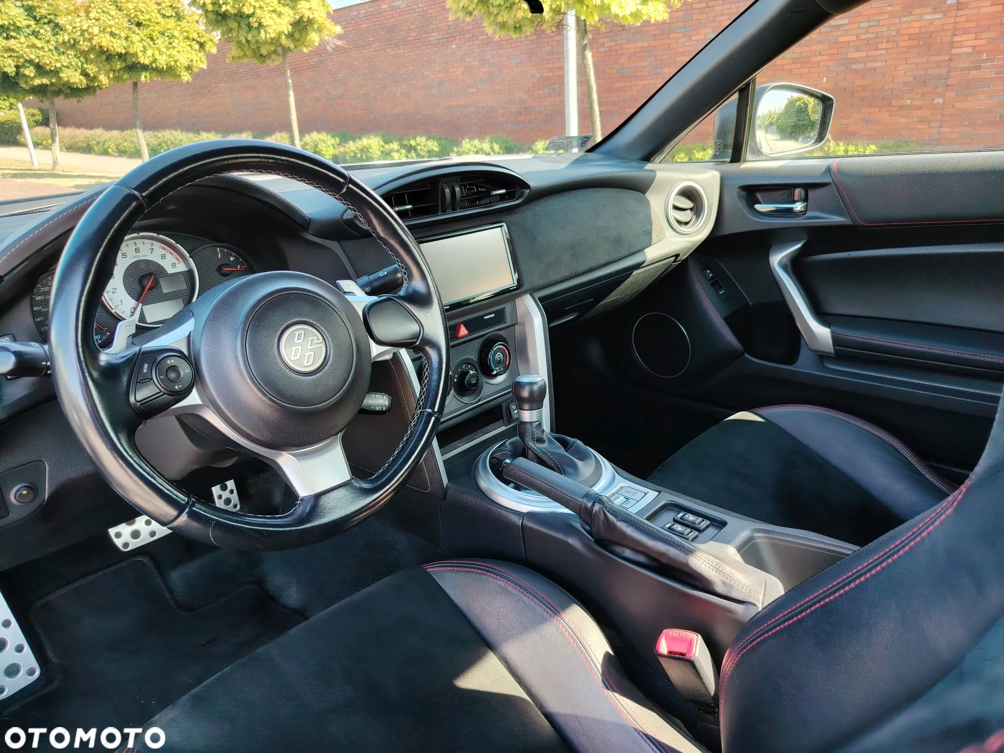 Toyota GT86 2.0 Prestige - 32