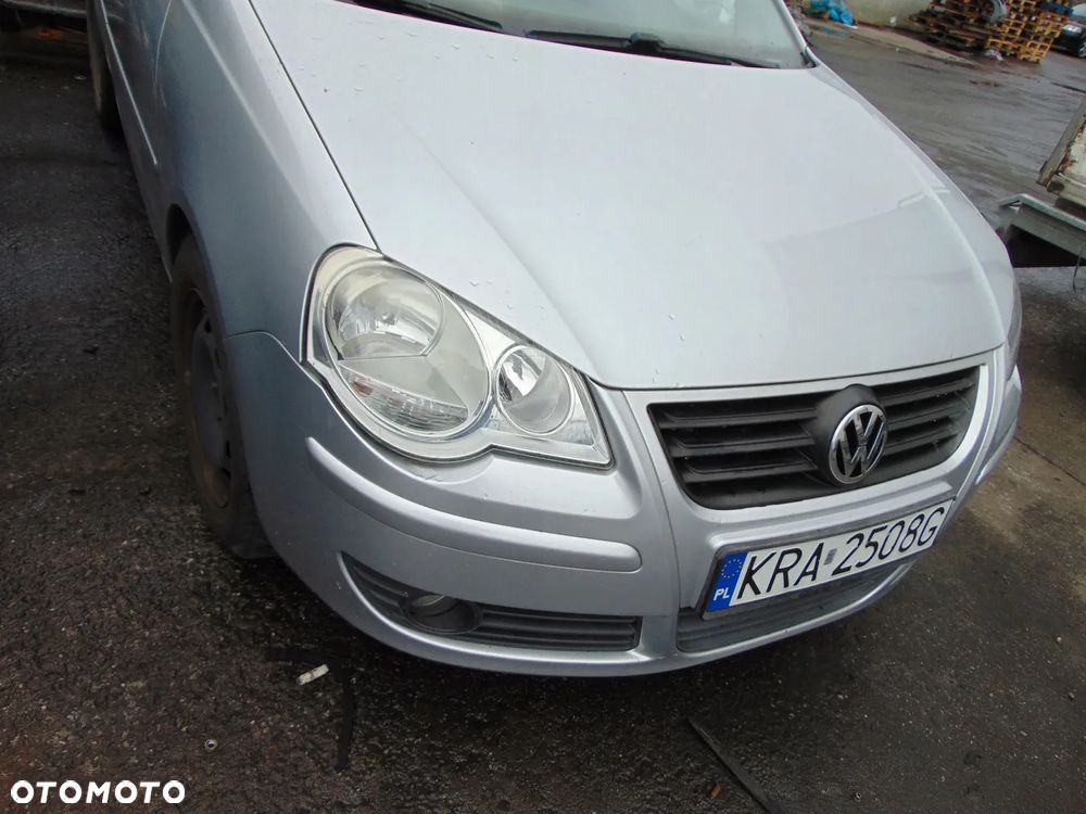 LAMPA PRAWA PRZÓD PRZEDNIA EUROPA VW POLO IV 9N2 9N LIFT - 1