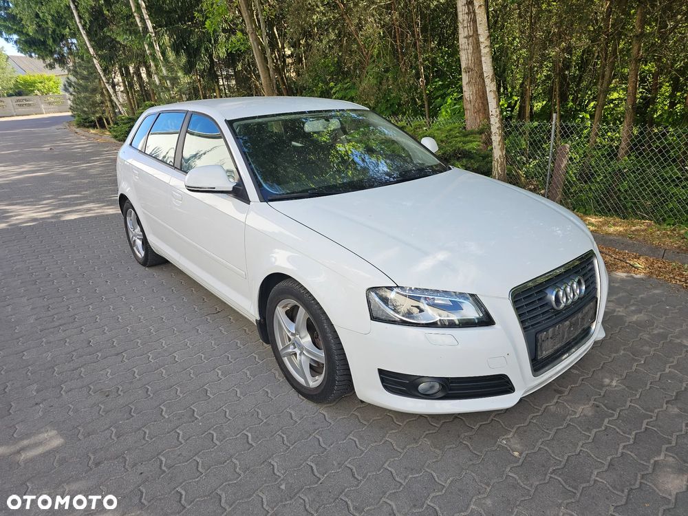 Audi A3 Sportback 2.0 TDI DPF Ambiente - 1