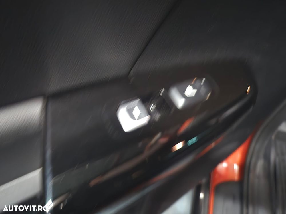 Kia Sportage 1.6 DSL MHEV 7DCT HP 4x2 GT Line - 4