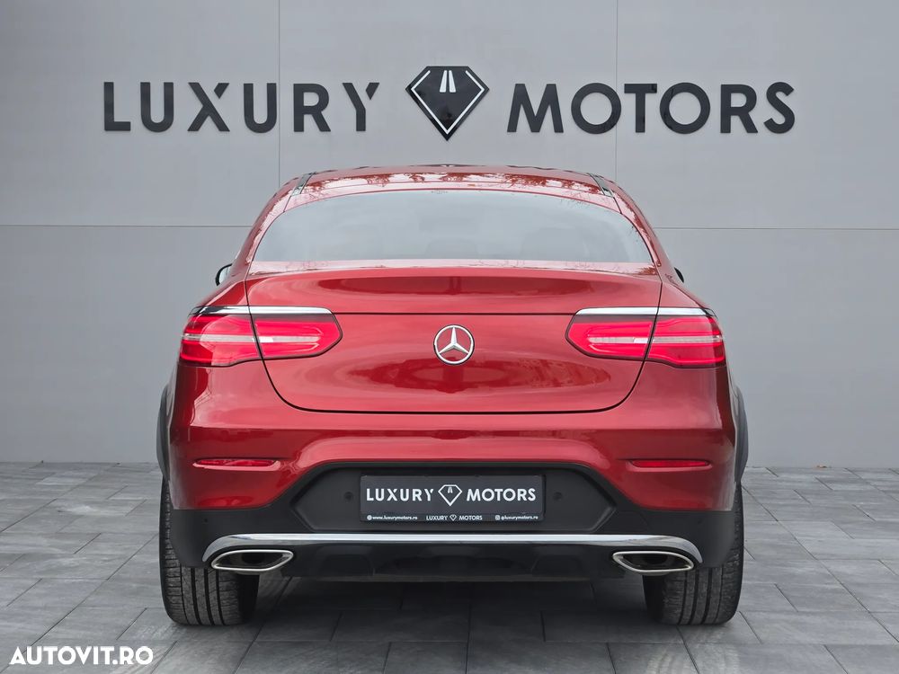Mercedes-Benz GLC Coupe 250 4Matic 9G-TRONIC AMG Line - 32