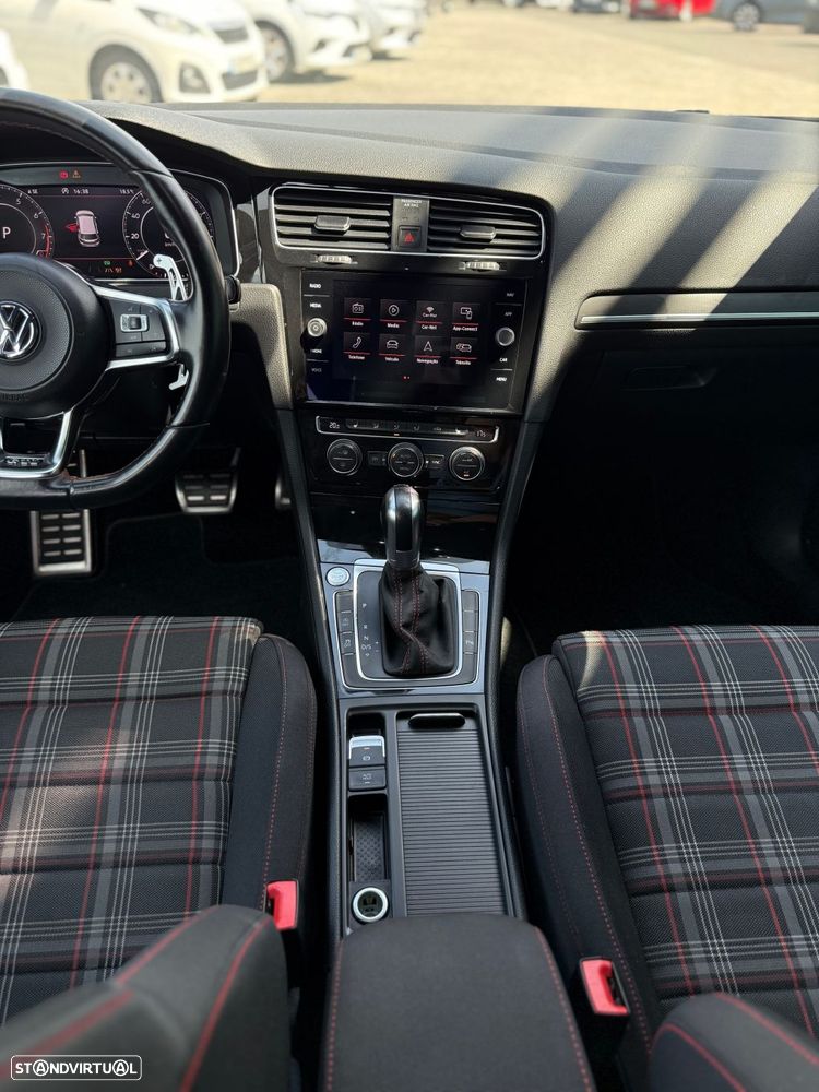 VW Golf GTI 2.0 TSI OPF DSG Performance - 30