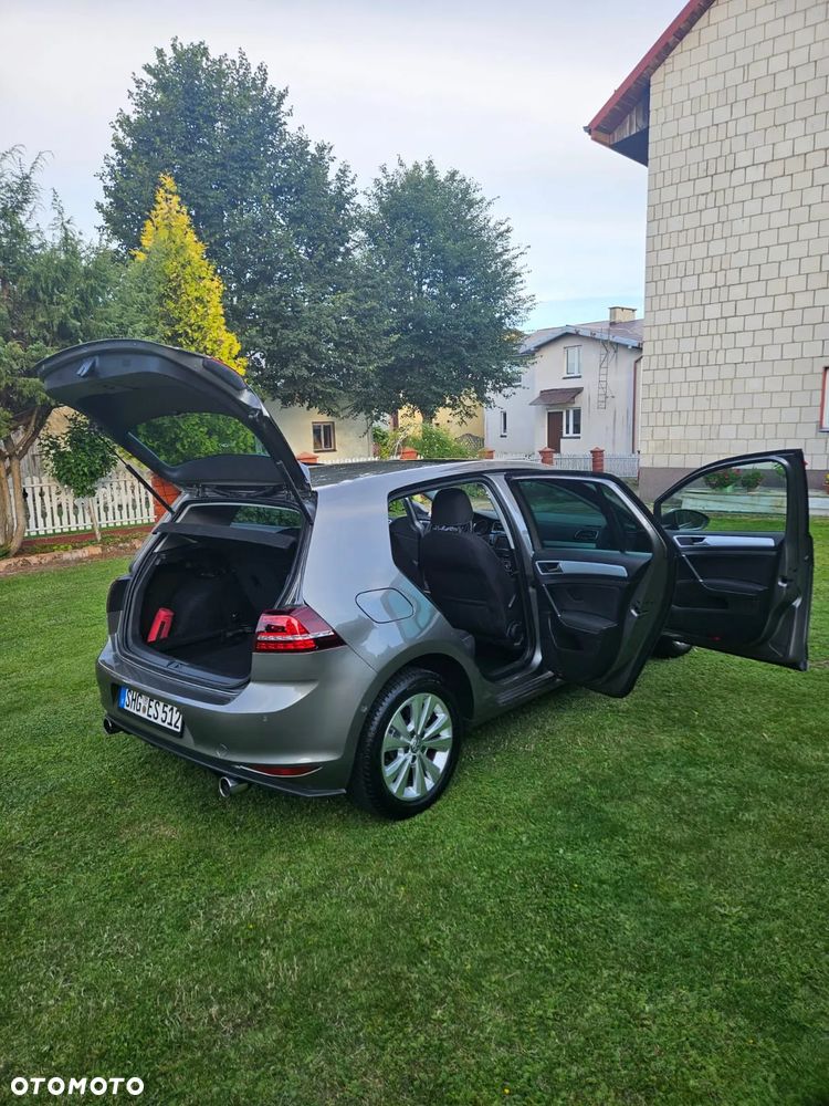 Volkswagen Golf - 11