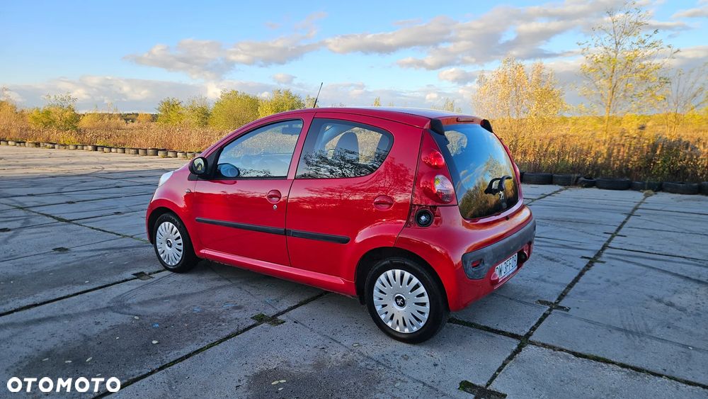 Peugeot 107 ver-1-0-urban-move - 4