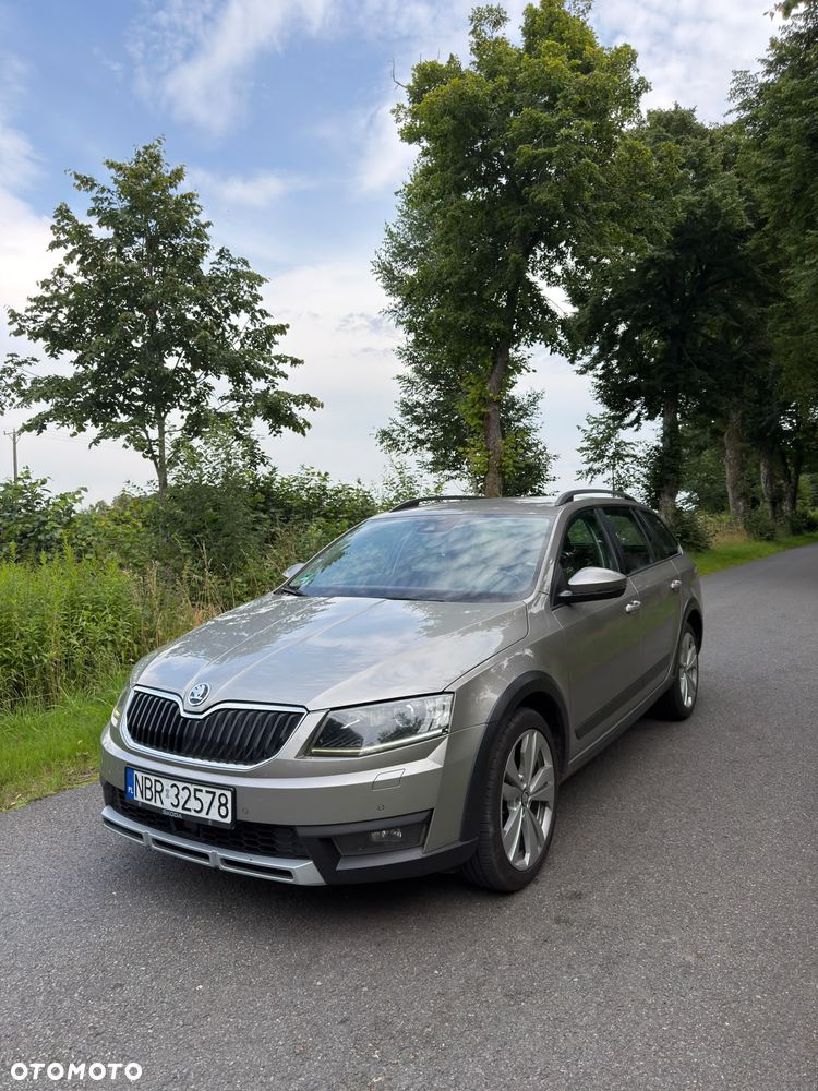 Skoda Octavia Scout 2.0 TDI 4x4 - 1