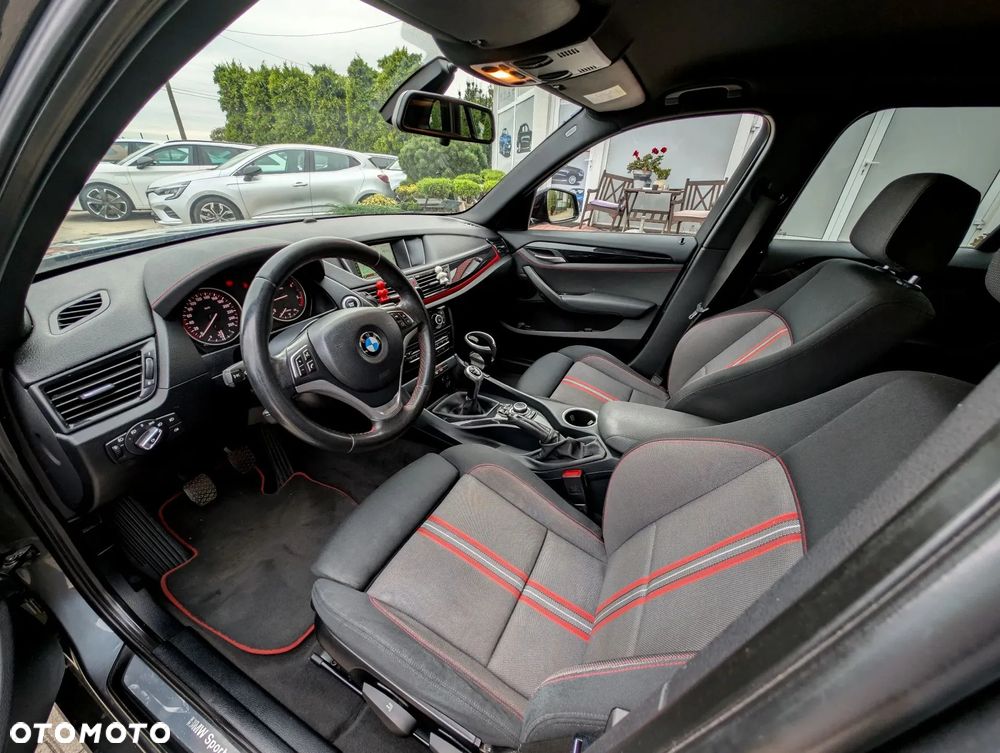 BMW X1 xDrive18d Sport Line - 28