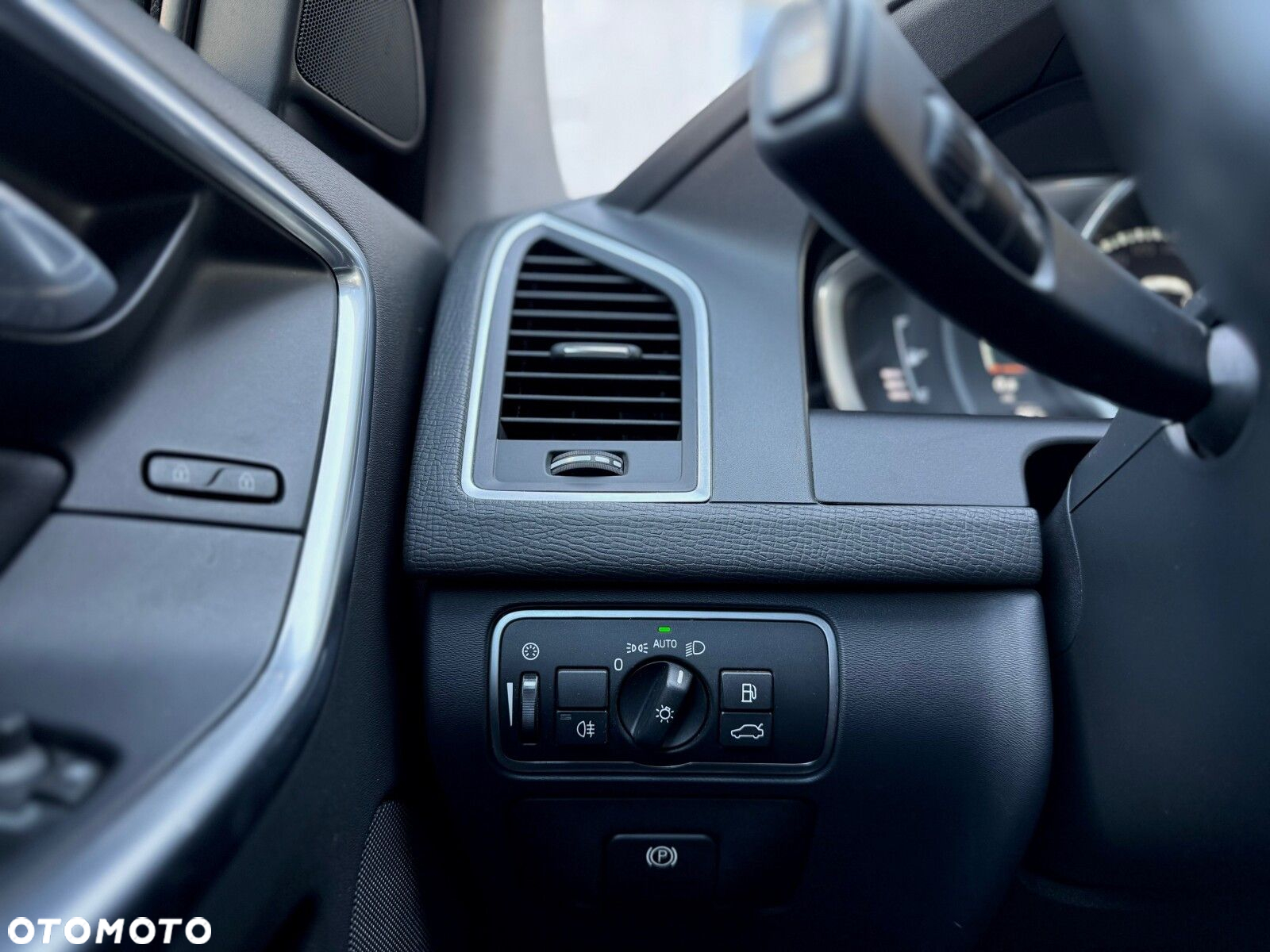 Volvo XC 60 D3 Drive-E Summum - 22