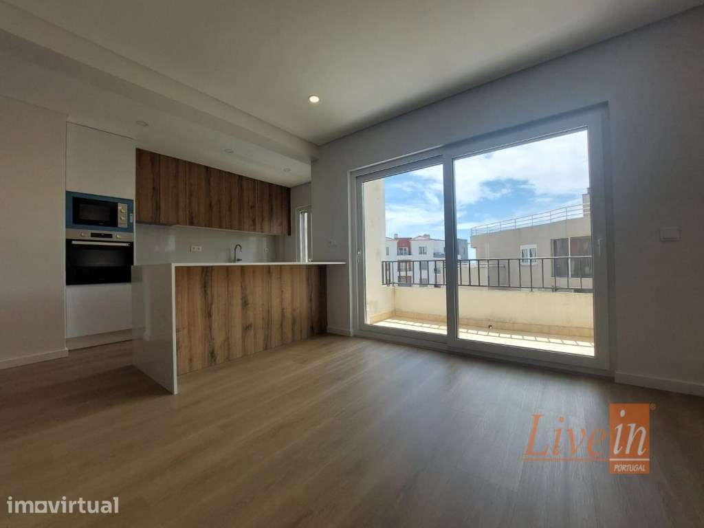 Apartamento T2 Renovado no Centro da Ericeira - Grande imagem: 3/20