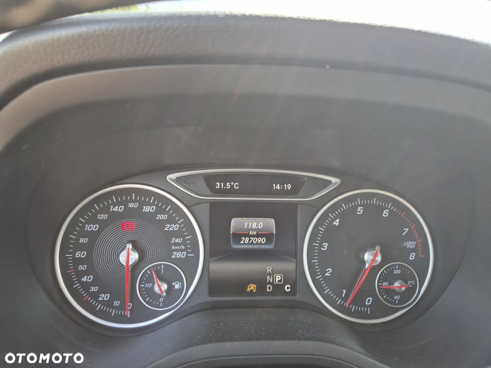 Mercedes-Benz Klasa B 200 7G-DCT UrbanStyle Edition - 11