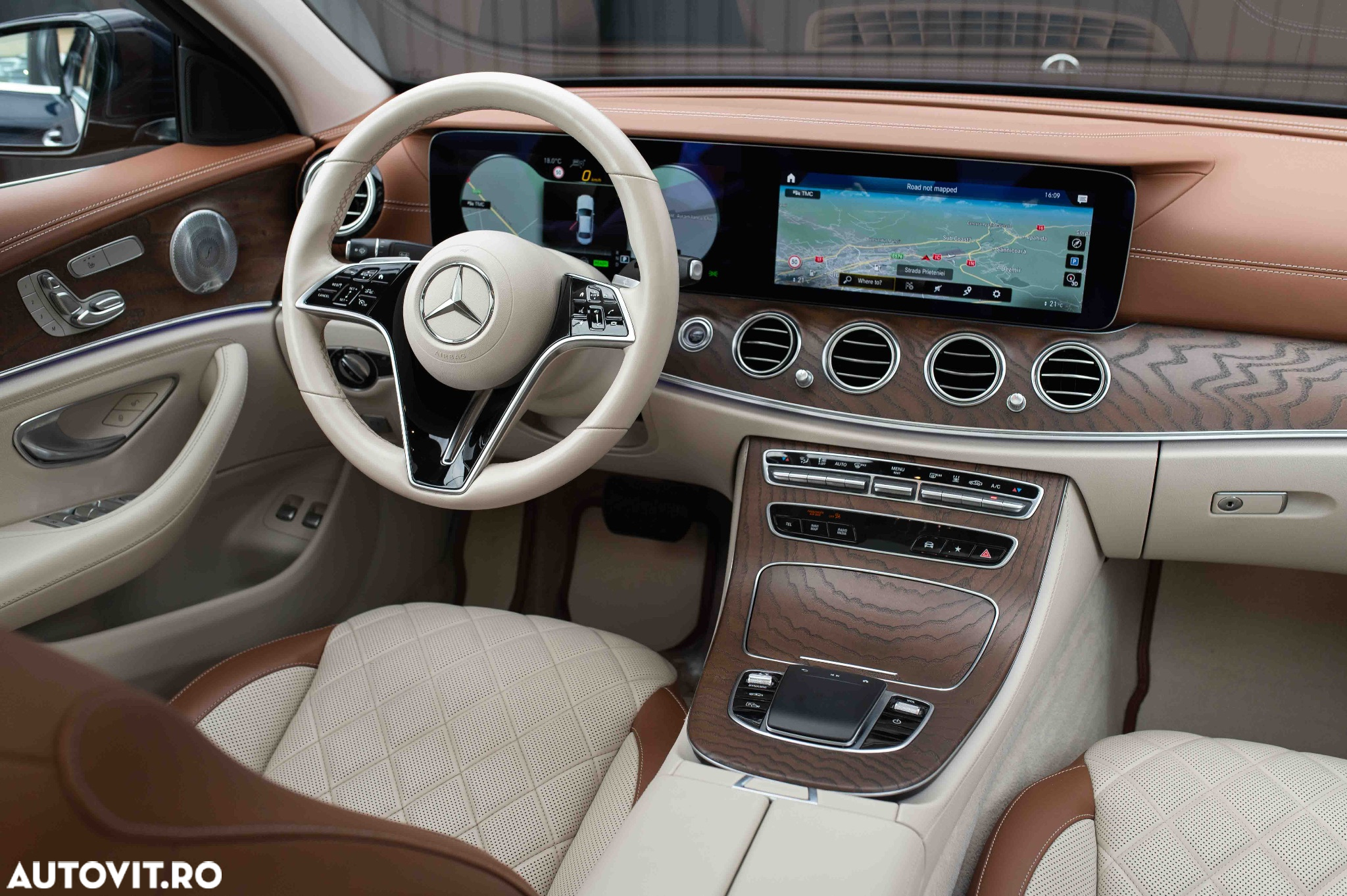 Mercedes-Benz E 300e 4Matic 9G-TRONIC Edition AVANTGARDE - 7