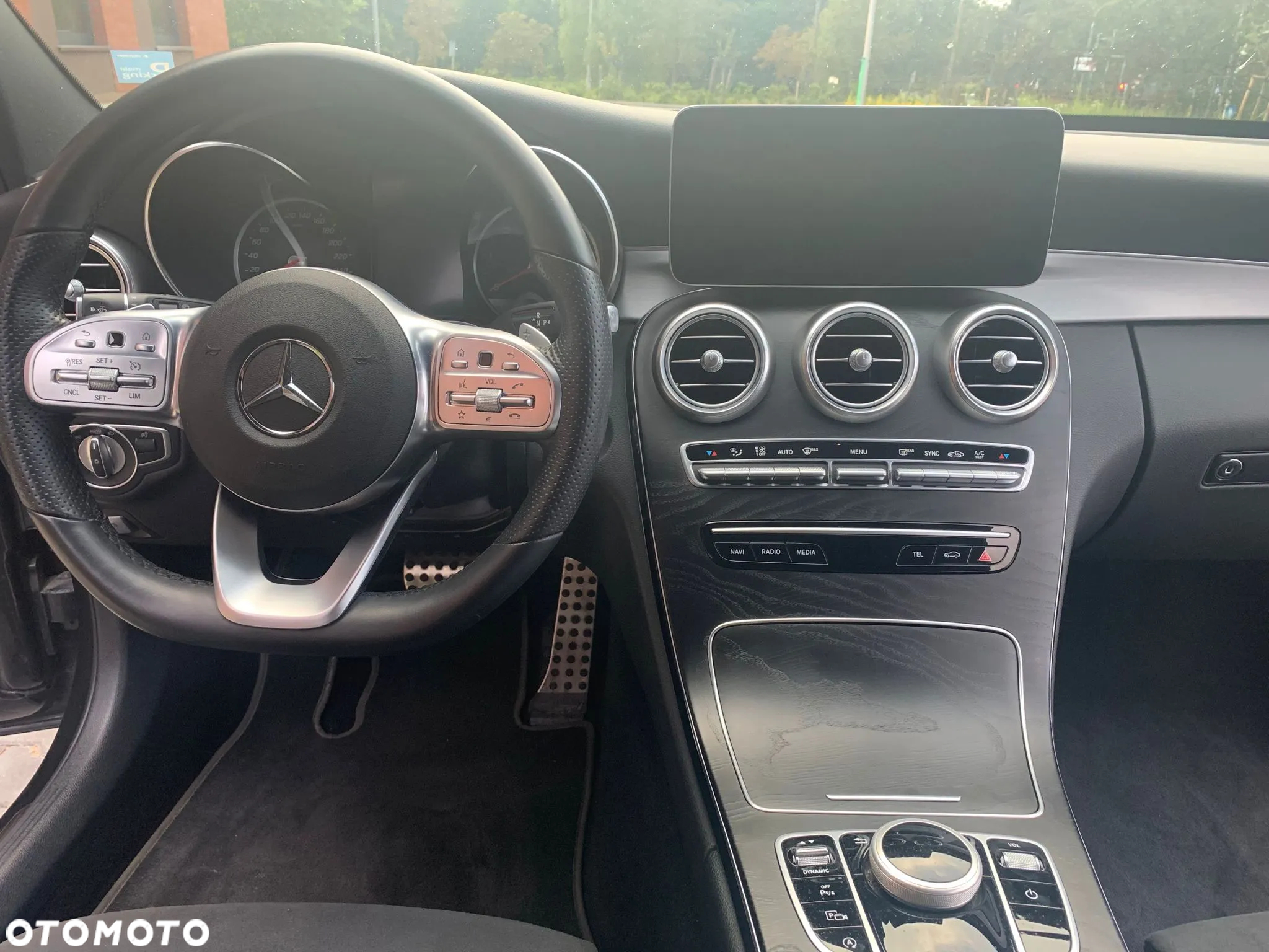 Mercedes-Benz Klasa C 220 d T 9G-TRONIC AMG Line - 6
