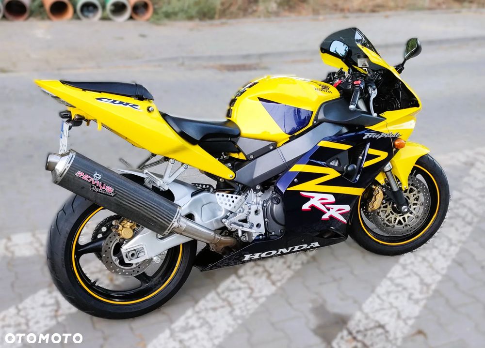 Honda CBR - 9