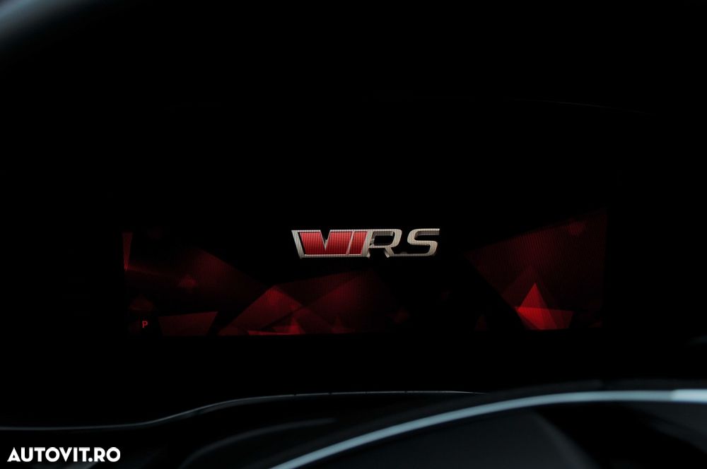 Skoda Octavia Combi 2.0 TDI DSG RS - 31