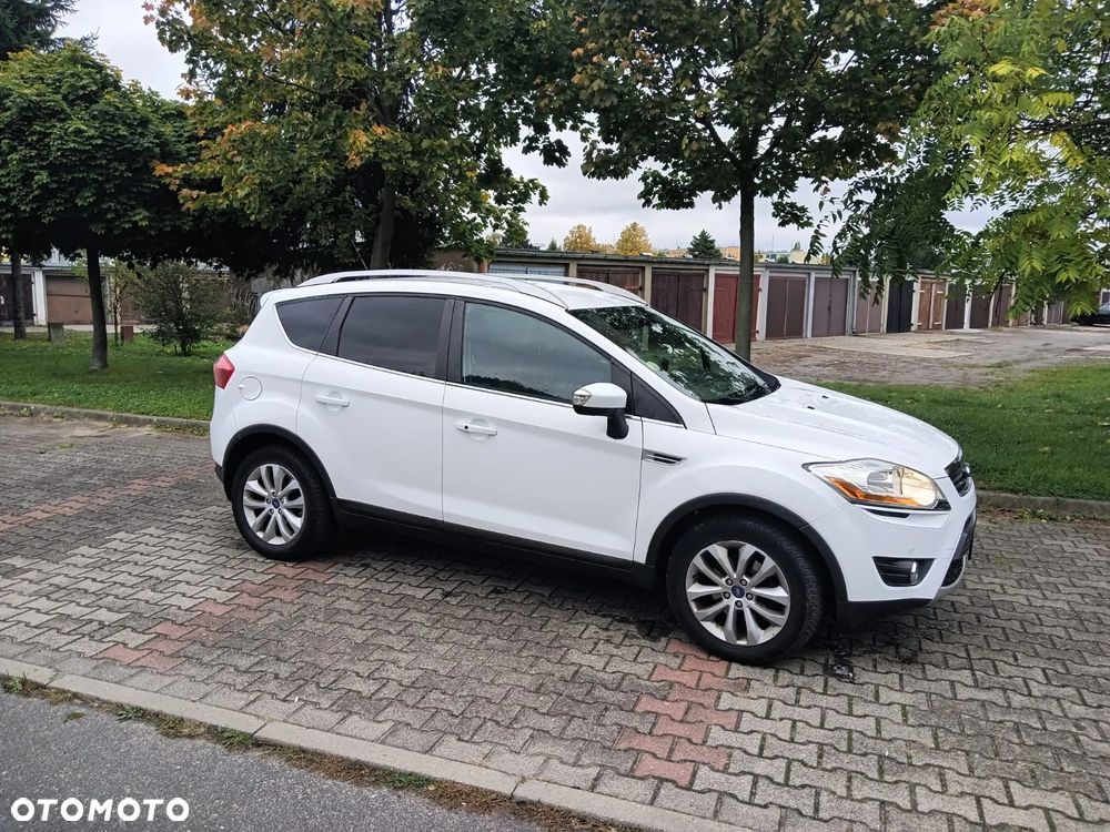 Ford Kuga - 1