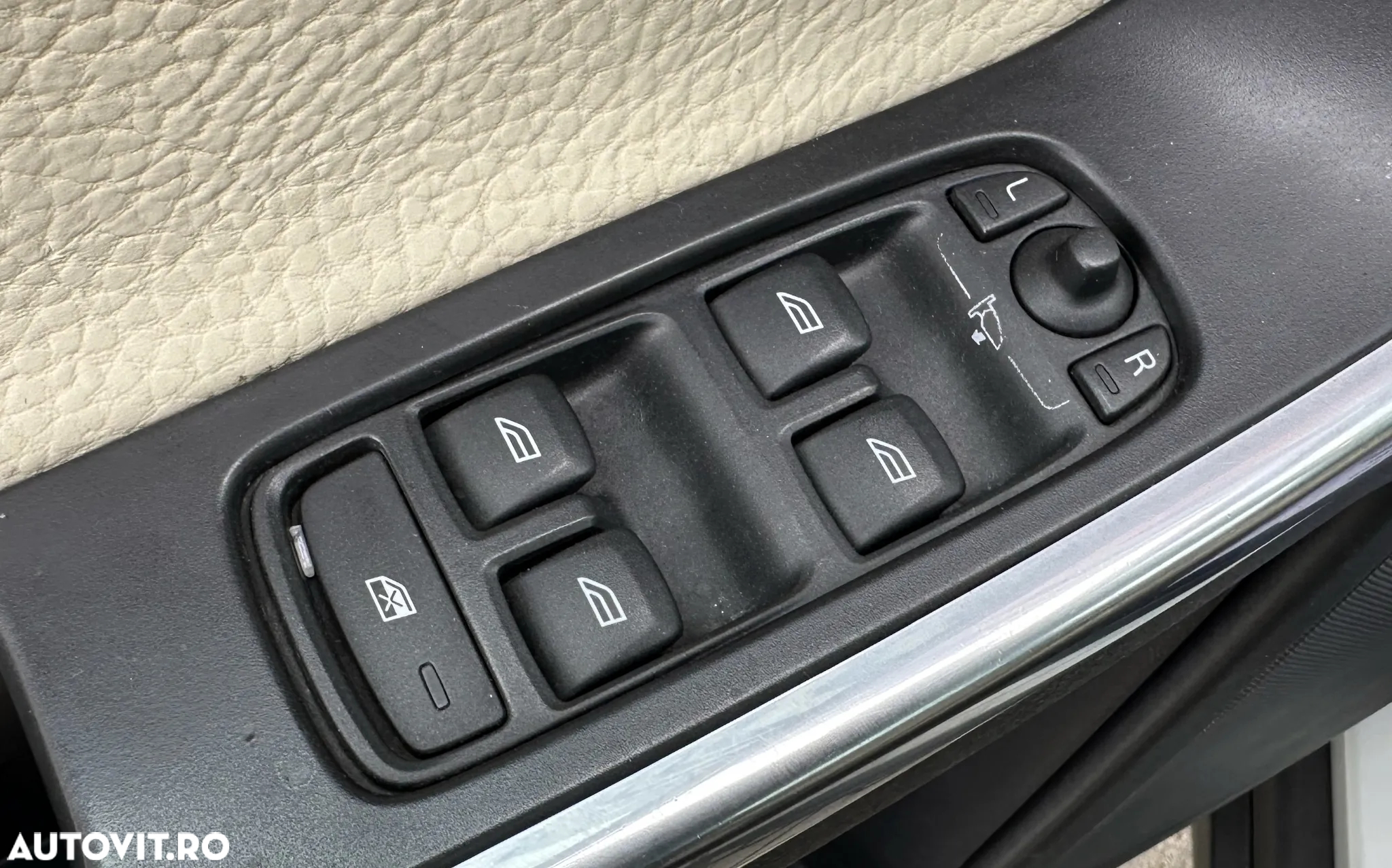 Volvo XC 60 - 33