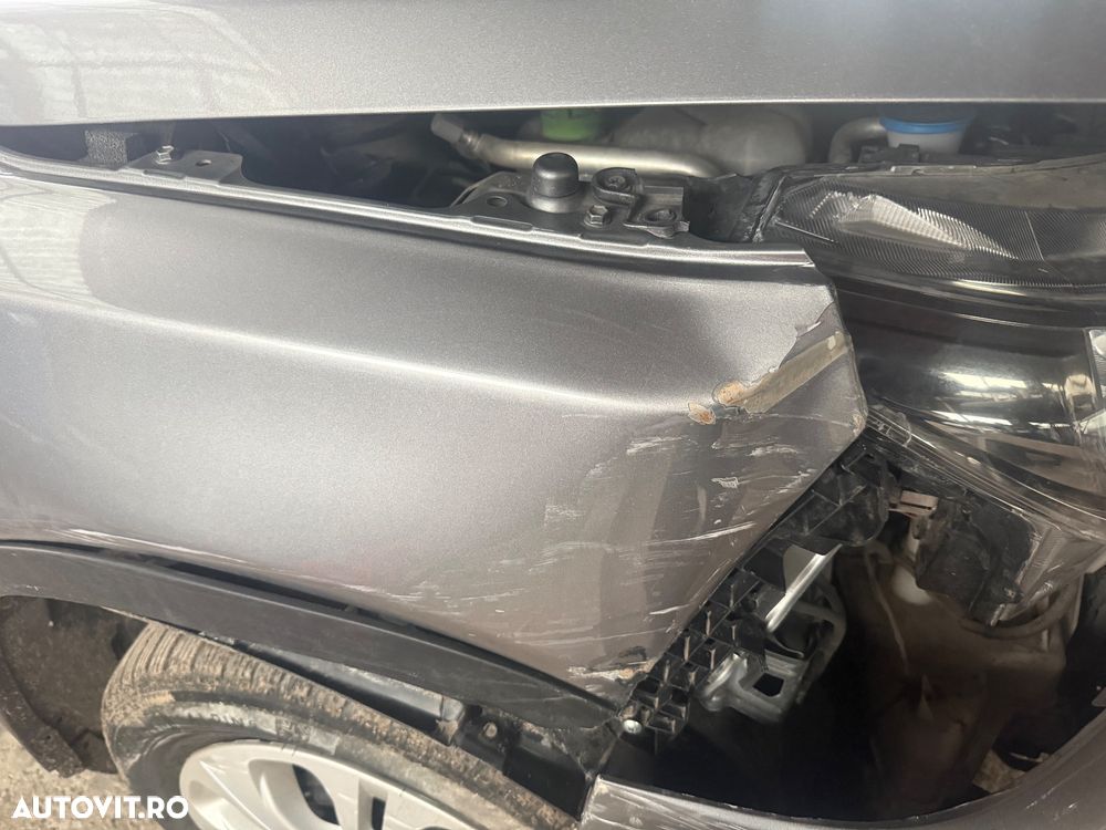 Suzuki Vitara 1.4 Boosterjet MHEV Spirit - 2