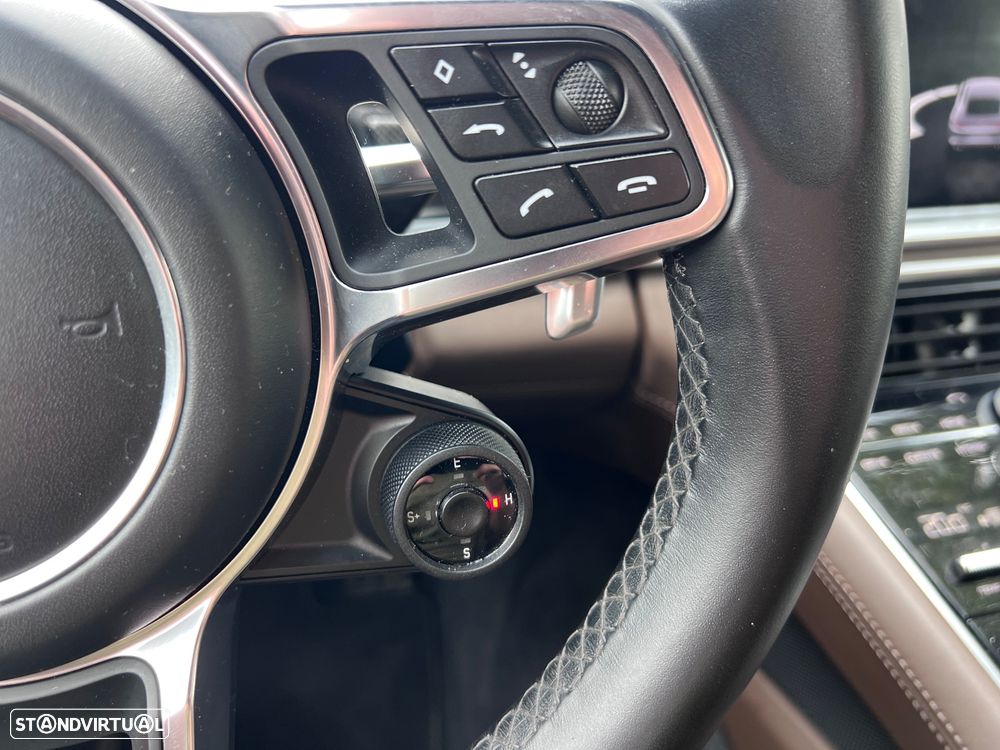 Porsche Panamera 4 E-Hybrid Executive - 14